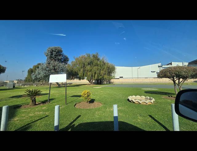 2 BEDROOM SECTIONAL TITLE FOR SALE IN MULBARTON